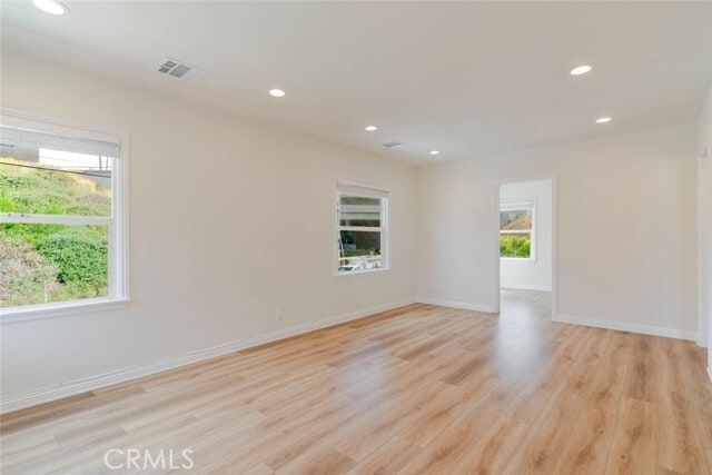 Photo - 1466 Stanley Ave
