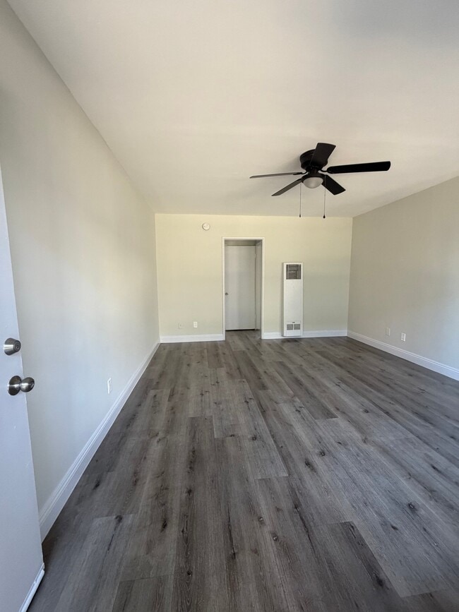 Photo - 3965 Normandie Ave Unit 3
