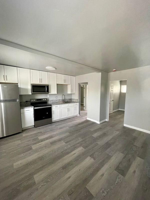 Photo - 2883 Logan Ave