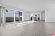Photo - 848 18th St Unit 6