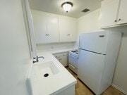 KITCHEN - 1605 N MARTEL Ave Apartments