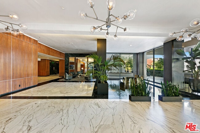 Photo - 1100 Alta Loma Rd Unit 16B