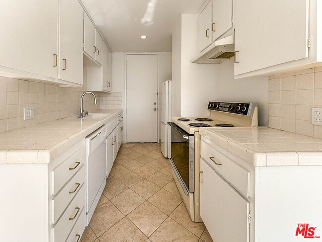 Photo - 10751 Wilshire Blvd Unit PH1