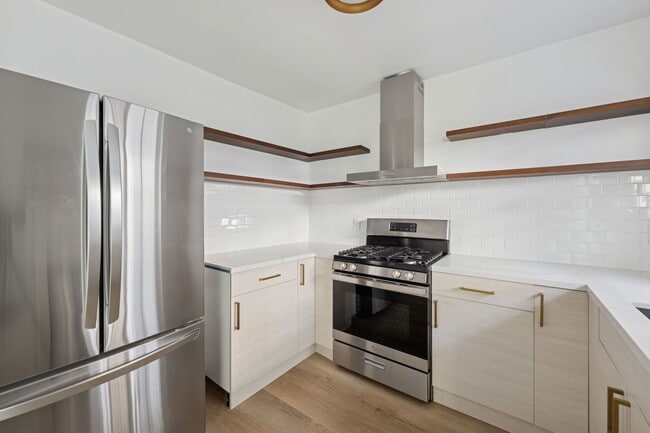 Photo - 1008 N Stanley Ave Unit 4