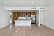 Photo - 857 1/2 Hyperion Ave Townhome