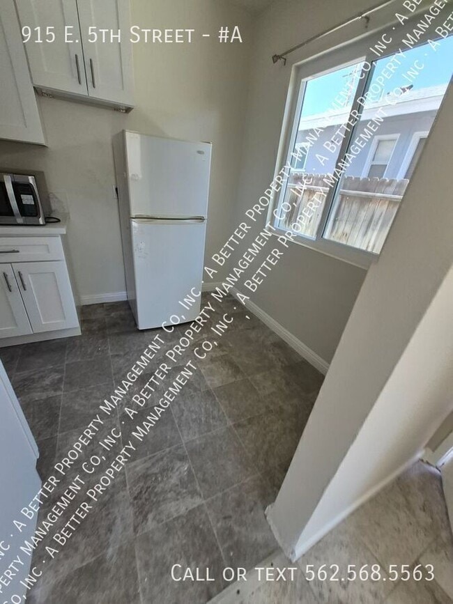 Photo - 915 E 5th St Unit #A