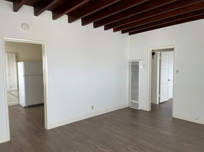 Photo - 219 30th St Unit Half