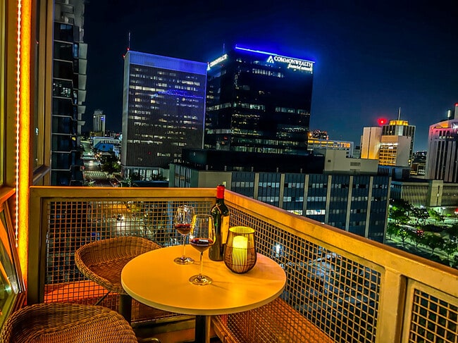 Photo - 350 W Ash St Unit 1009