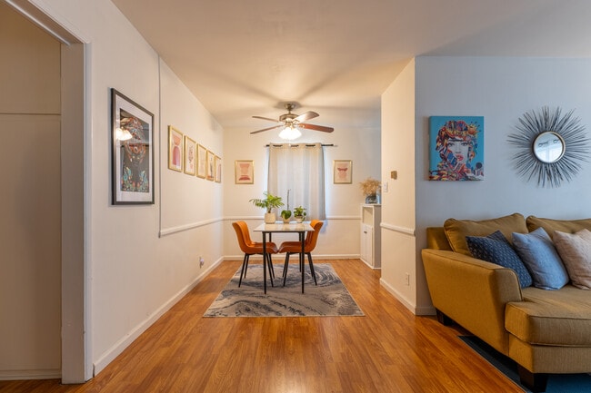 Photo - 1219 S Bedford St