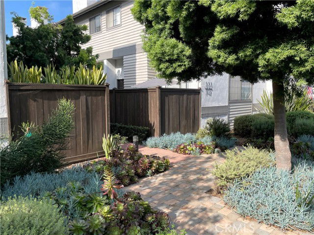 Building Photo - 333 Virginia St