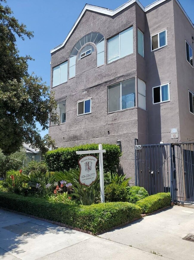 3.0 bedroom in Glendale California 91203 - 3.0 bedroom in Glendale California 91203 Condo Unit 1
