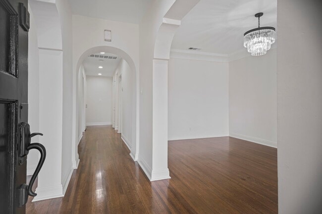 Photo - 1148 S Stanley Ave Unit Upper