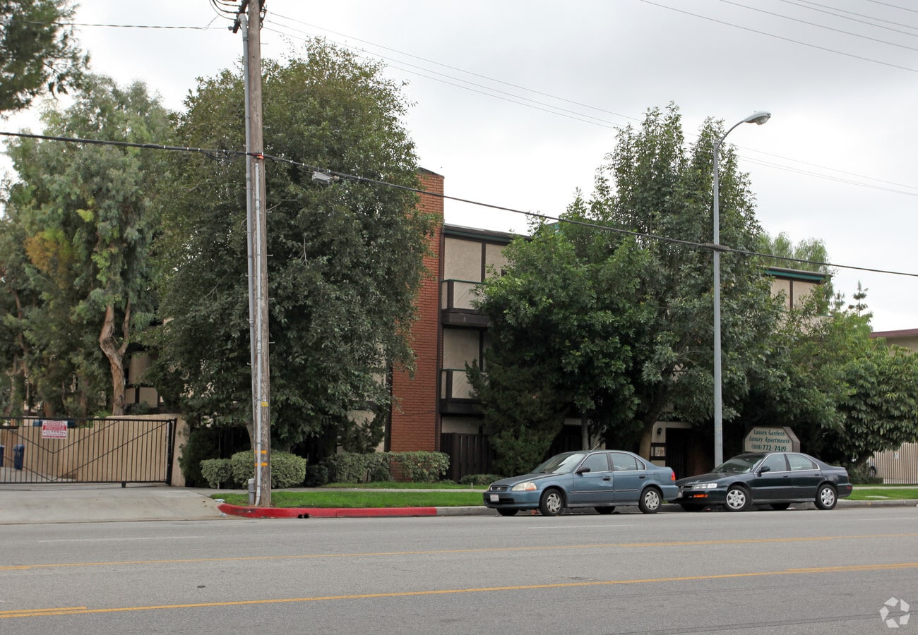 Lassen Garden Apartments - Lassen Garden Apartments