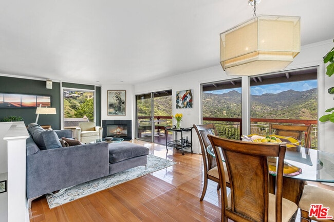 Photo - 2843 Lambert Dr