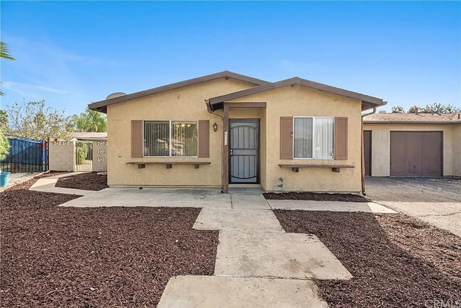 FRONT/YARD - 2133 Casita Ct House