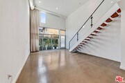Photo - 140 S Gramercy Pl Townhome