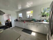 Photo - 3045 Edgehill Dr House