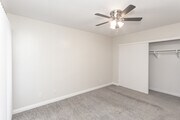 2BR, 2BA - 850SF - First Bedroom - 250 E Acacia St. Apartments