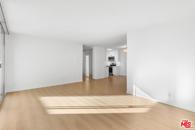 Photo - 1114 12th St Unit 303