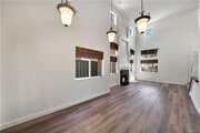 Photo - BEAUTIFUL LONE OAK HOME IN CALABASAS!