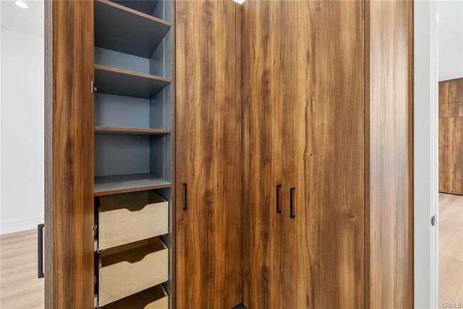 Photo - 17175 Rayen St