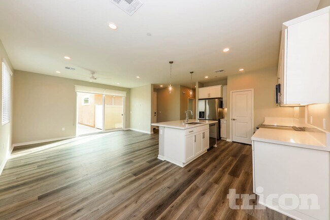 Photo - 1734 Lorraine Dr