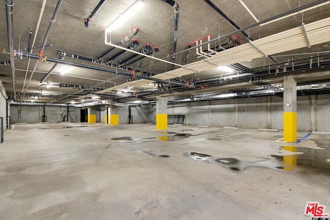 Photo - 14333 Sylvan St Unit 501