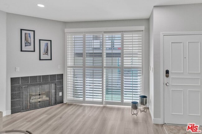 Photo - 433 E Tamarack Ave Unit 159