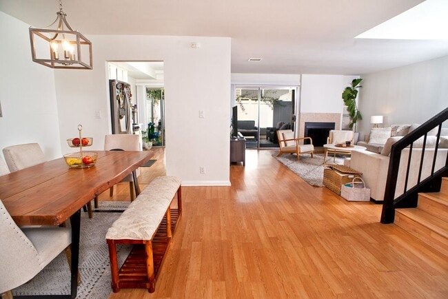 Photo - 18200 Andrea Cir S