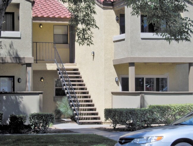 Nice 2 Bedroom 1.25 Bath close to UCR in R... - Nice 2 Bedroom 1.25 Bath close to UCR in R... Condo Unit 101