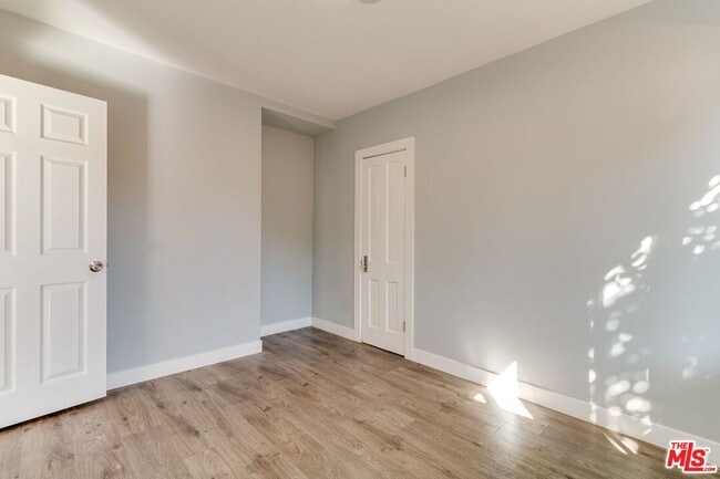 Photo - 11472 Ventura Blvd Unit E