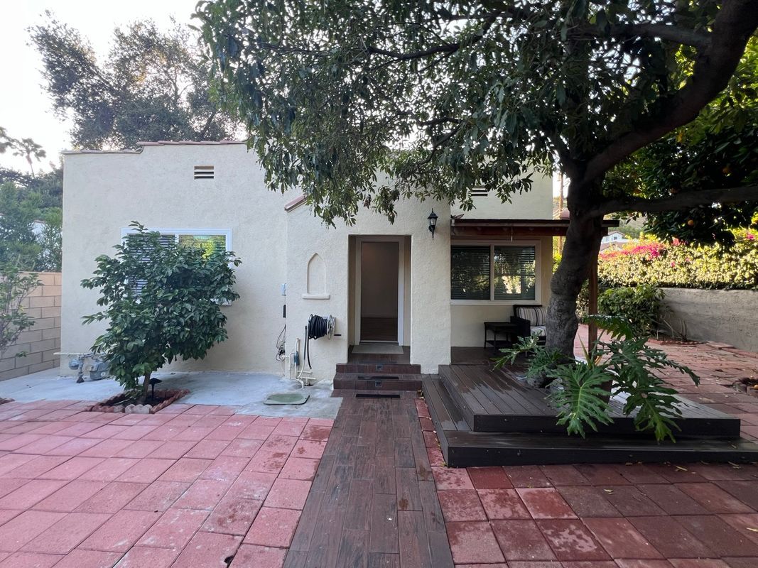 Photo - 1011 San Pascual Ave