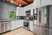 Photo - 13006 Moorpark St House