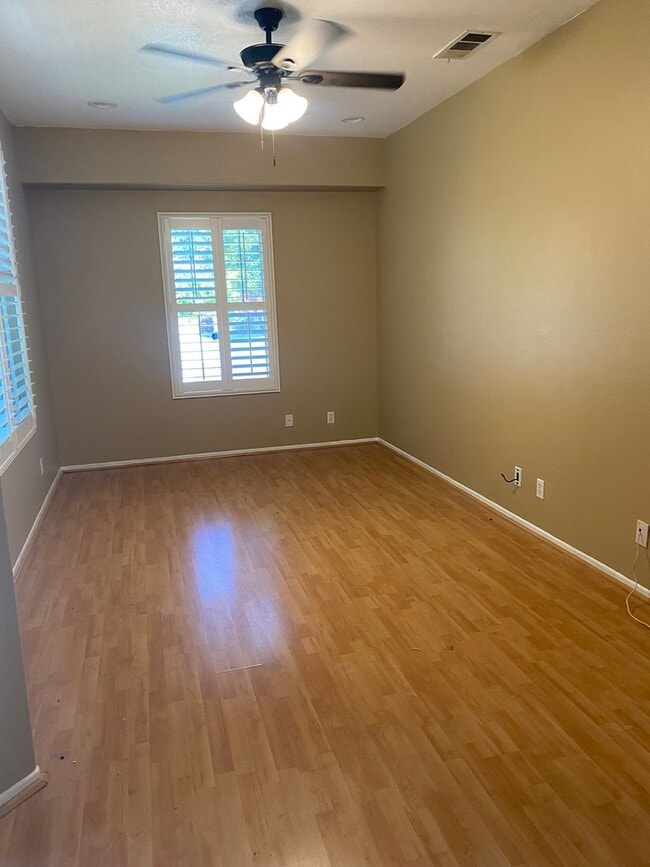 Photo - Single Story 3 Bedrooms Plus Den, Paseo Del Sol!!!