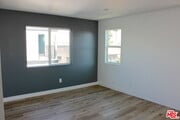 Photo - 1554 Winona Blvd