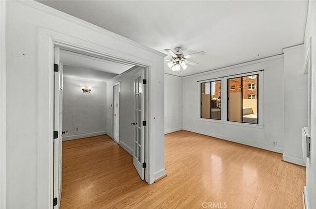 Building Photo - 315 W 3rd St Unit 203 Rental