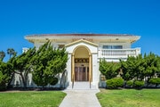 Short Distance to Duc Me Hoa Binh Long Beach - 3225 E Ocean Blvd