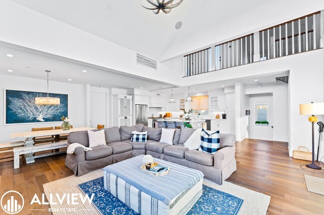 Photo - Gorgeous 3 bed 3.5 bathroom home available month to month in the highly desired city of Corona De...
