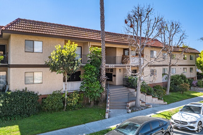 Building Photo - 800 Orange Grove Avenue