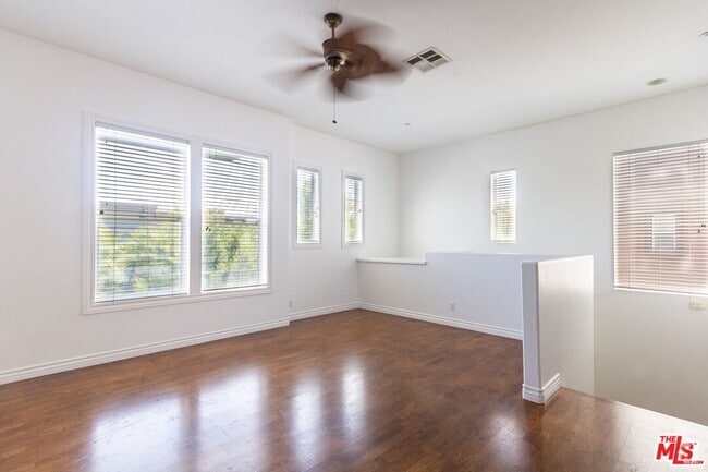 Building Photo - 2264 Clark Dr Rental