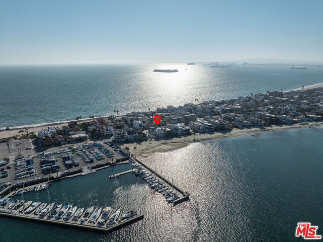 Building Photo - 6821 E Ocean Blvd Unit 1/2