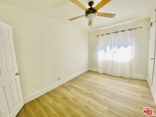 Photo - 1474 W Vernon Ave