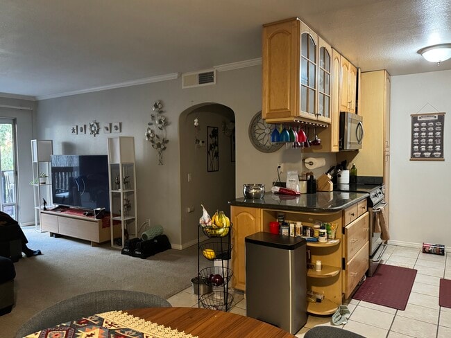 Building Photo - 6304 Friars Rd Unit 235