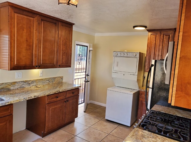 Photo - 3841-3845 Superior Street Unit 3841