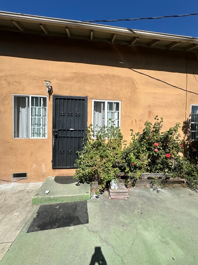 Photo - 904 N Normandie Ave Unit 904