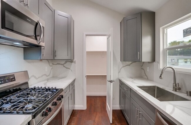 Photo - 4111 Leimert Blvd