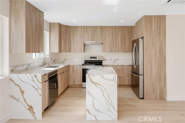 Photo - 503 Geneva St