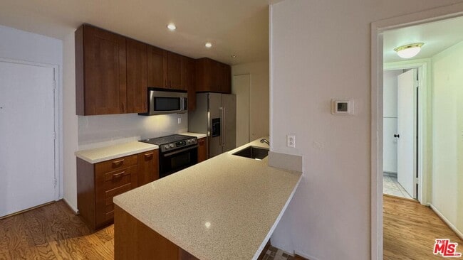 Photo - 1134 Alta Loma Rd Unit 115