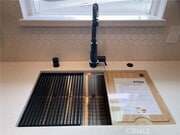 Photo - 413 S Illinois St