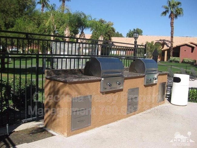 Photo - 78650 Ave 42
